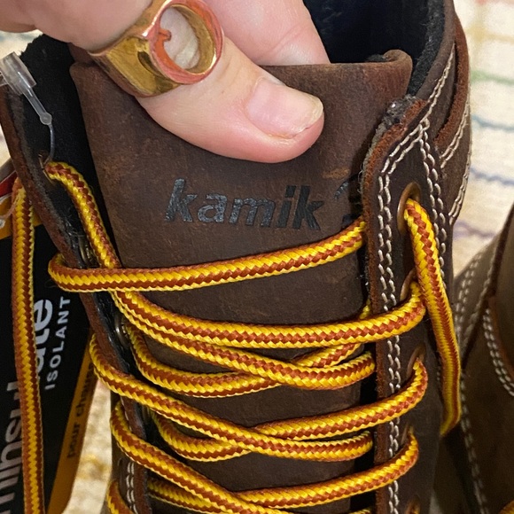 KAMIK WOMEN’s EVELYN THINSULATE WINTER BOOT: size 6 - Picture 2 of 6